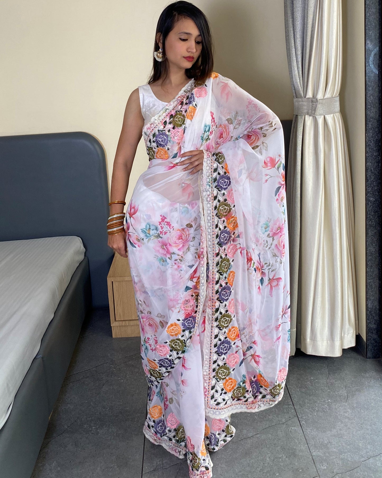 Traditional Bollywood Wear White Georgette Saree