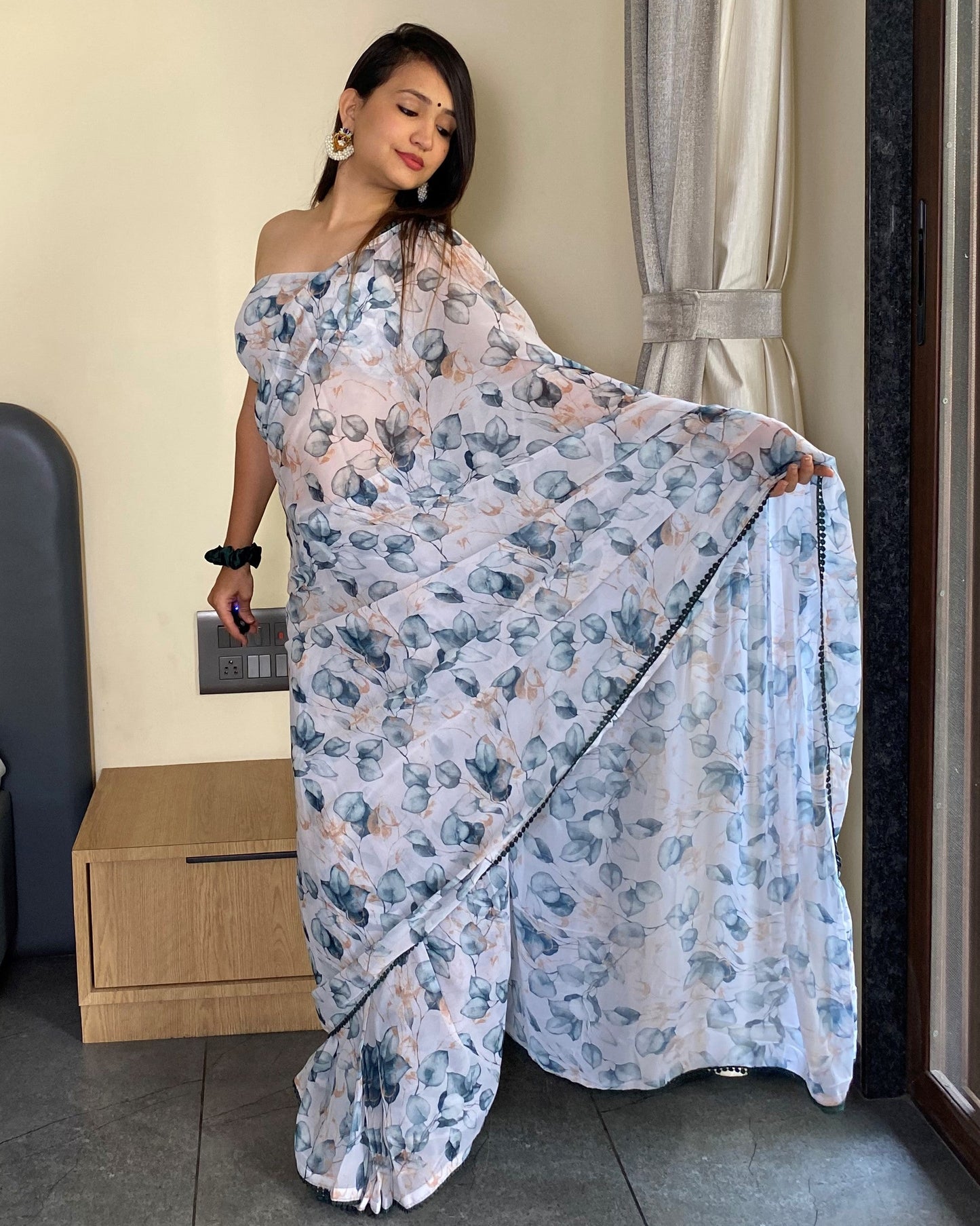 1-Min Ready to Wear Trending Saree