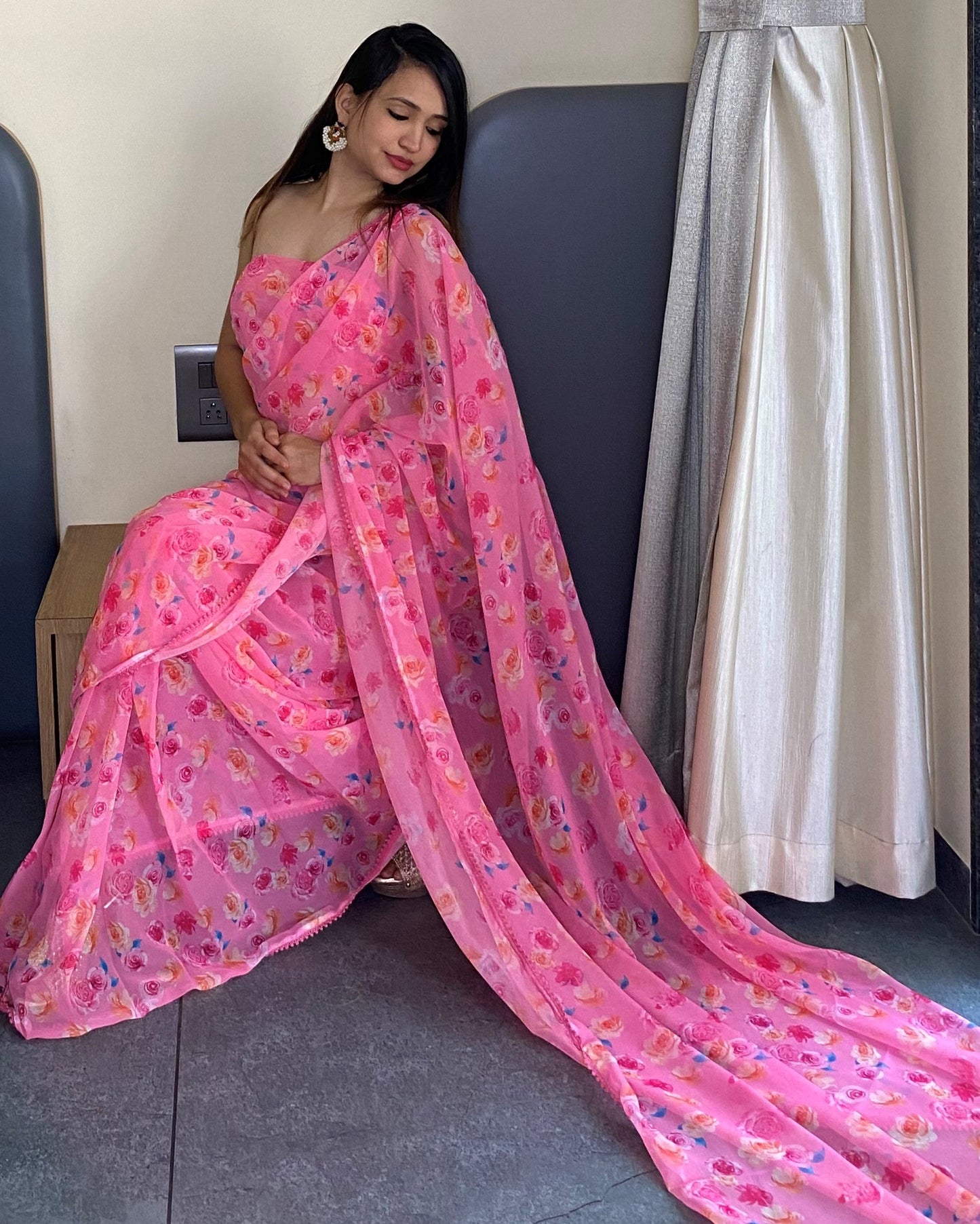 1 Min Ready to Wear Rose Printed Saree