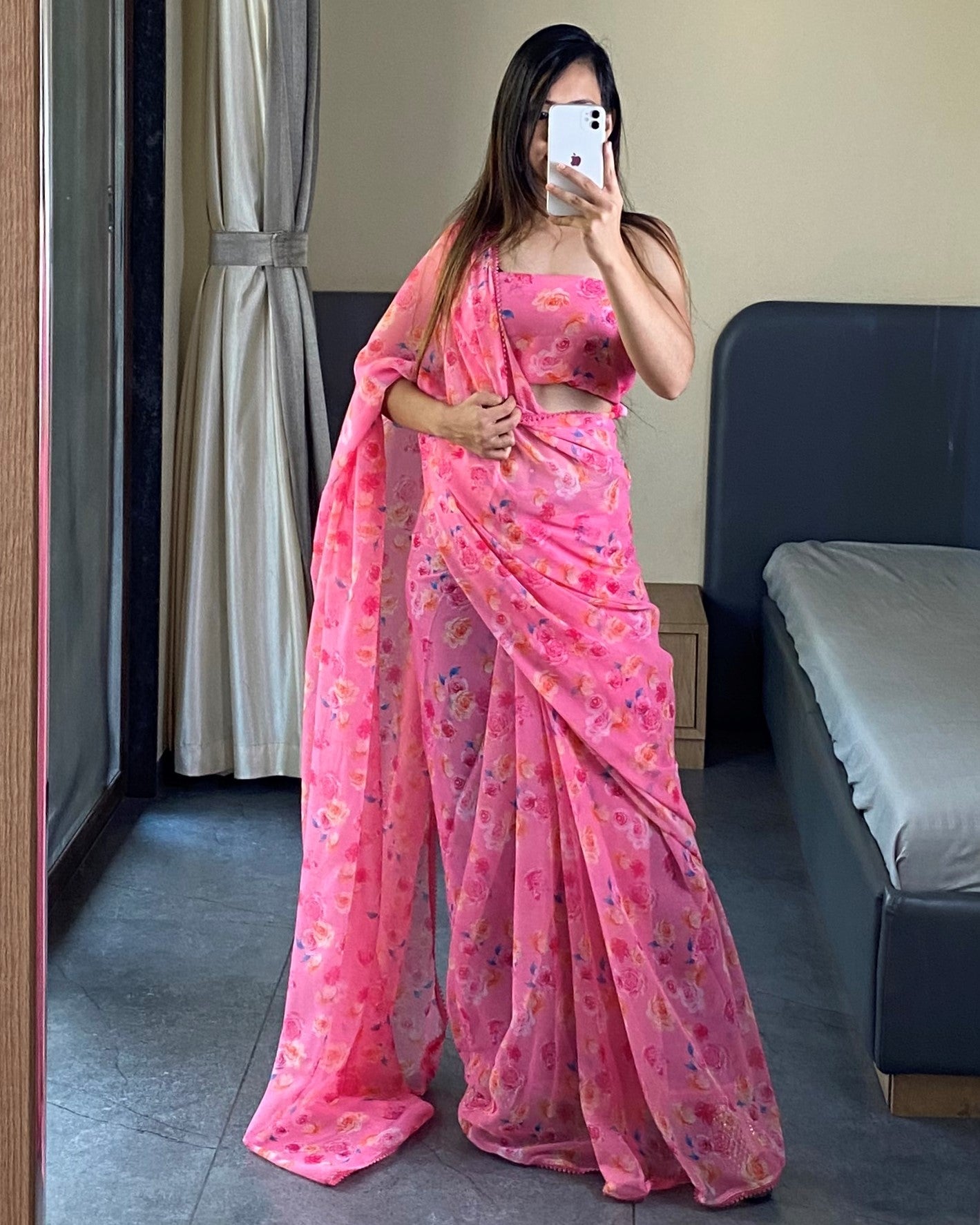 1 Min Ready to Wear Rose Printed Saree