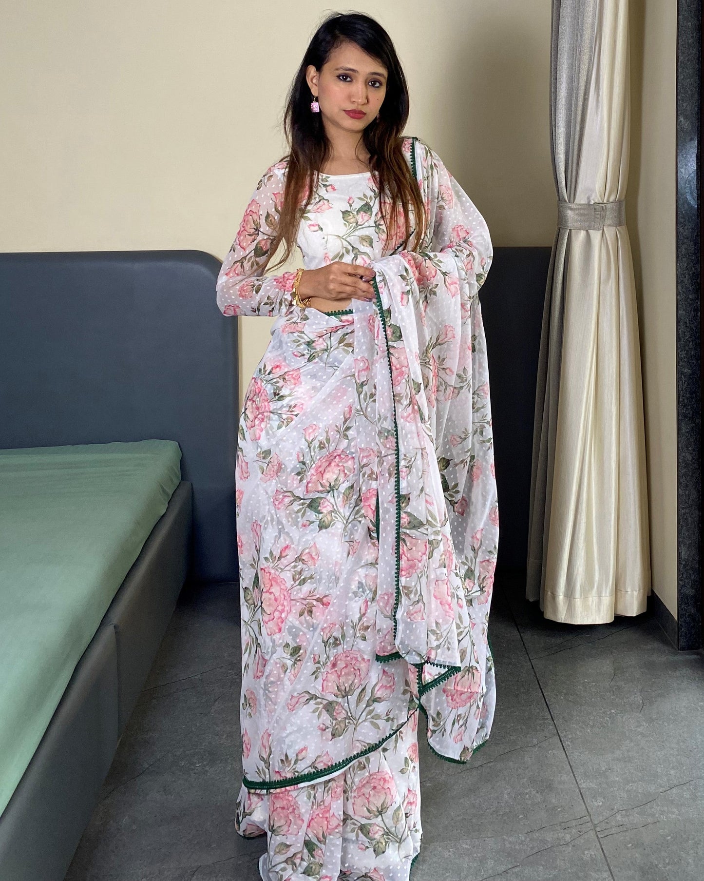 1 Minutes Ready to Wear Beautiful Floral Print Saree