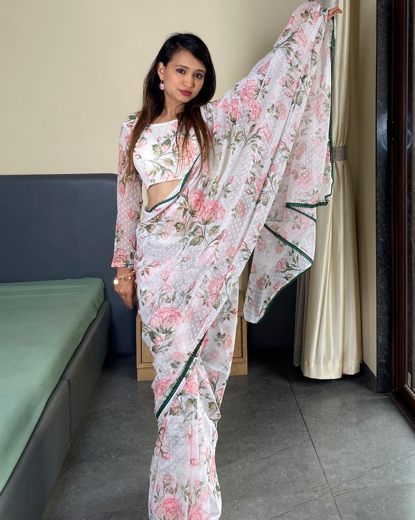 1 Minutes Ready to Wear Beautiful Floral Print Saree