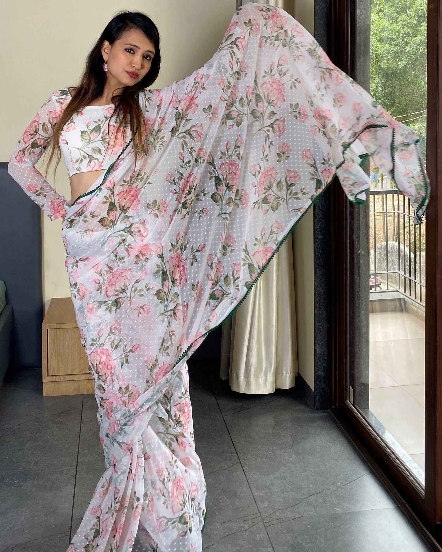 1 Minutes Ready to Wear Beautiful Floral Print Saree