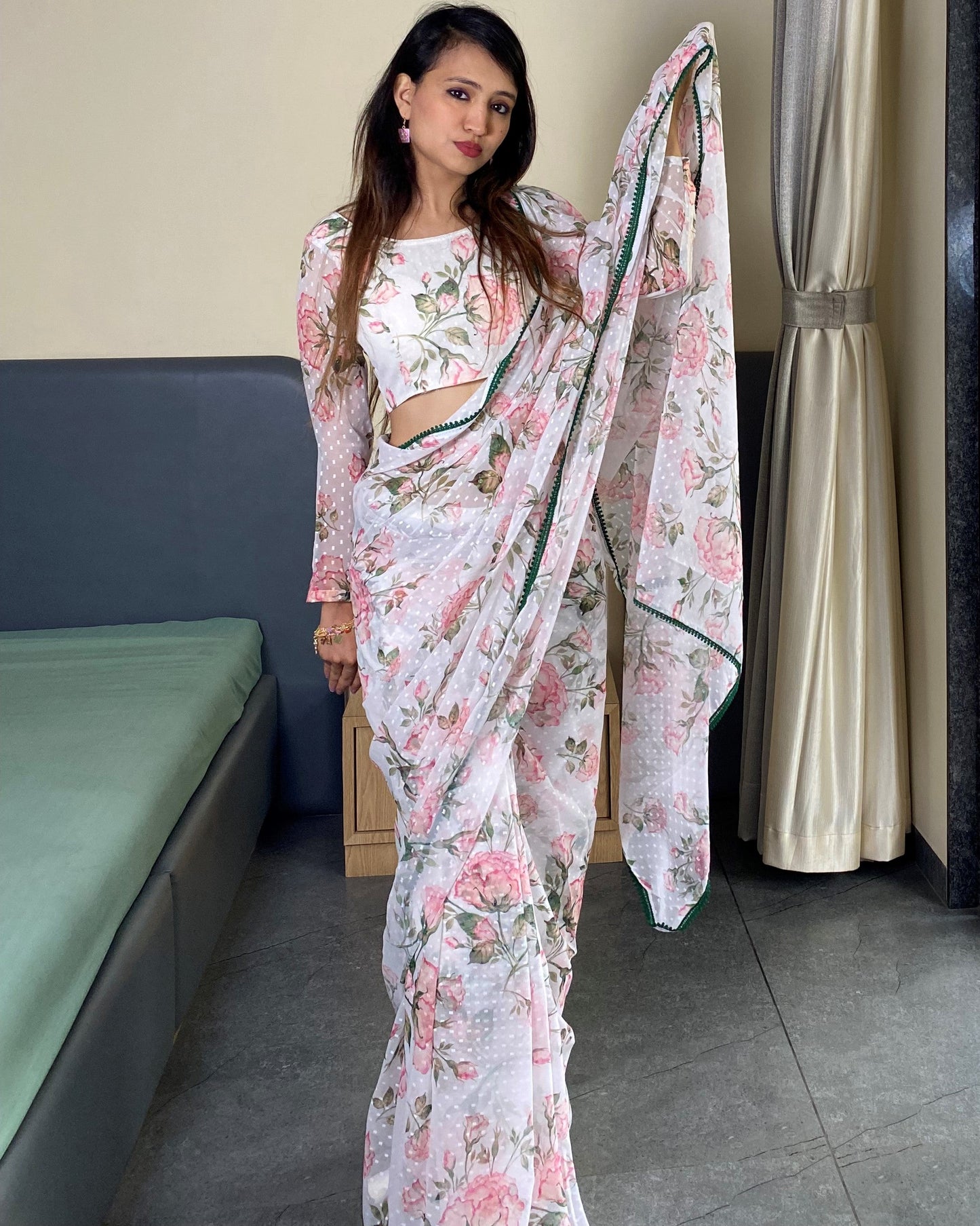1 Minutes Ready to Wear Beautiful Floral Print Saree