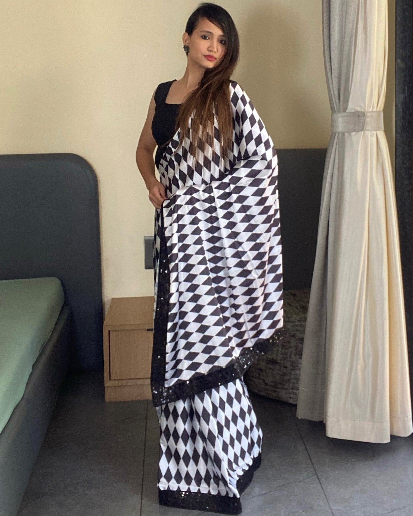 Black And White Geometric Print Party Wear Saree