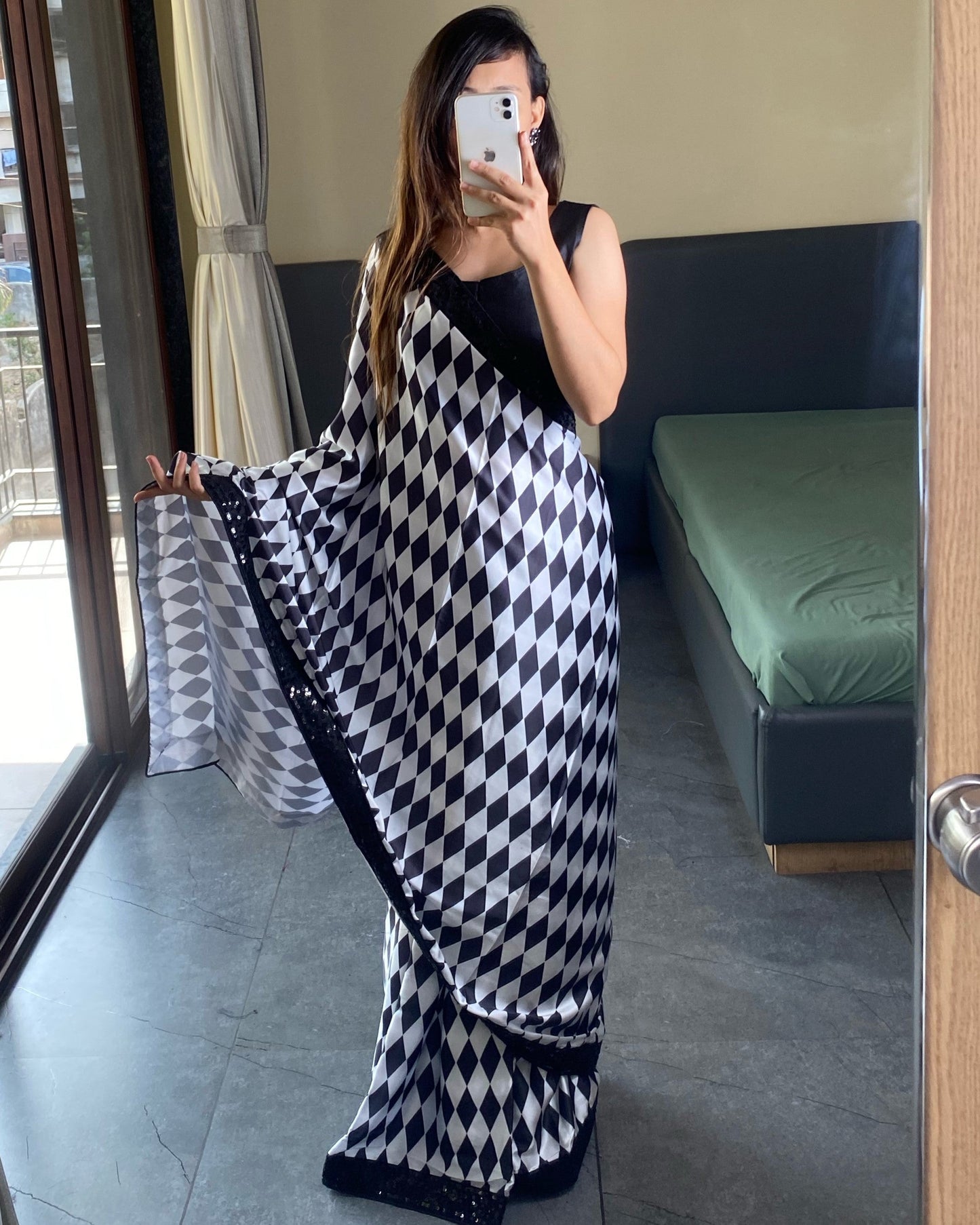 Black And White Geometric Print Party Wear Saree