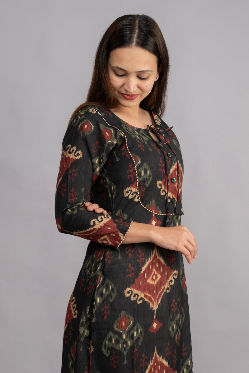 VERTICAN BLACK & MARUN PRINT WITH FOIL