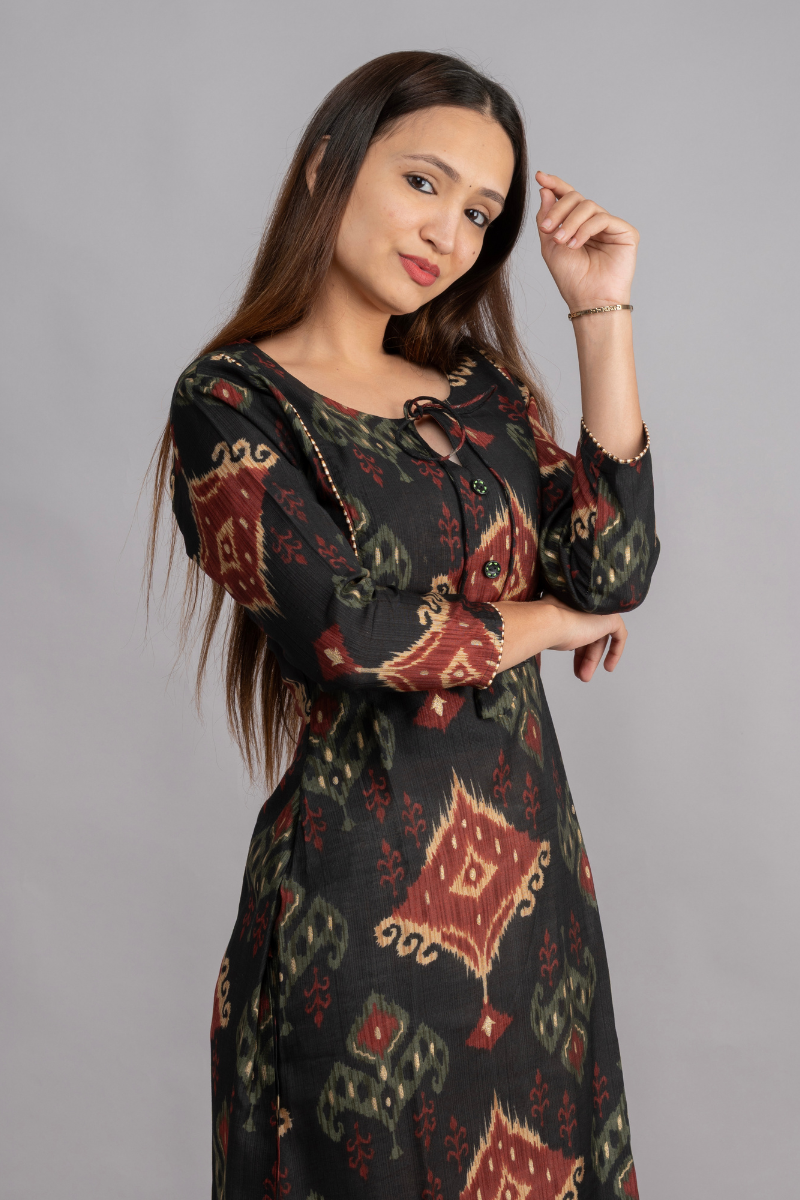 VERTICAN BLACK & MARUN PRINT WITH FOIL