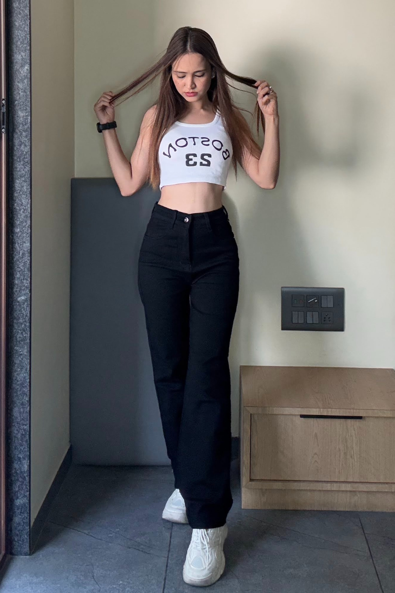 Women High-Rise Ribcage Straight Jeans
