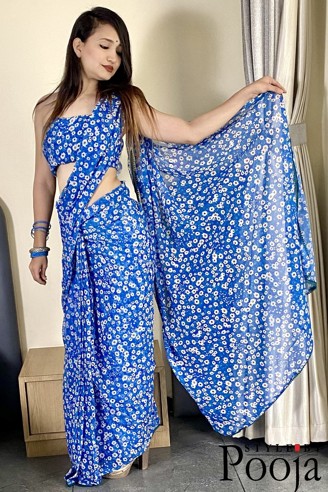 1 Min Ready to Wear Flower Print Saree
