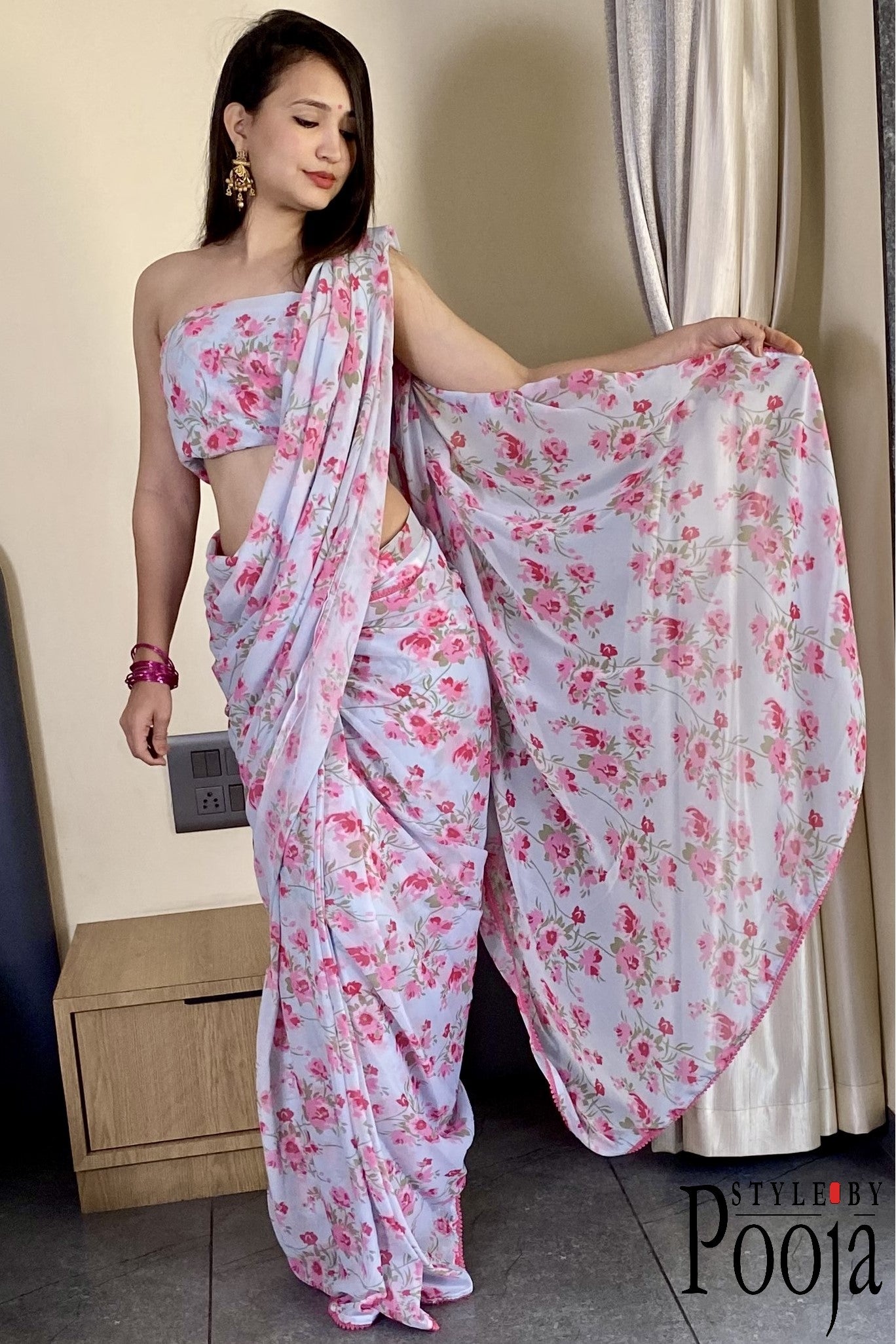 1 Min Ready to Wear White & Pink Printed Saree