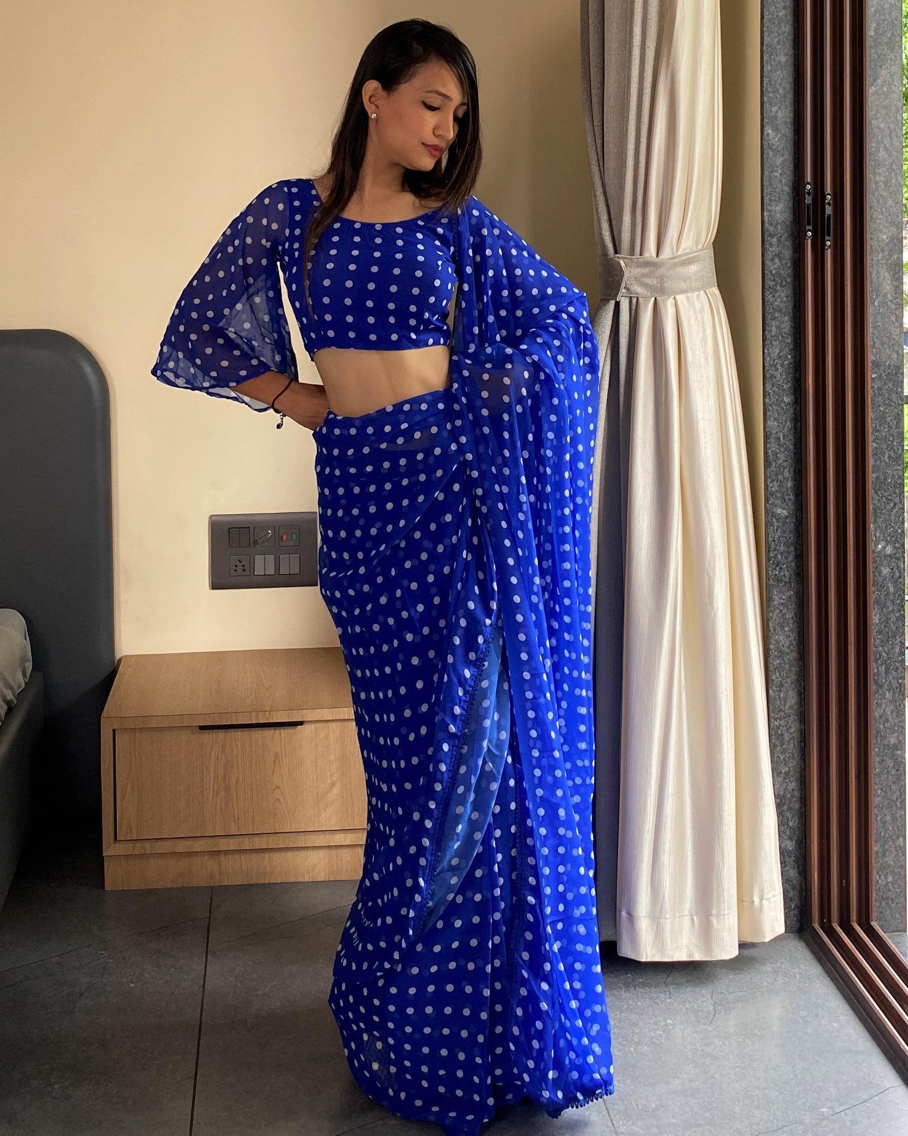 White Dot 1 Minute Ready to Wear Saree
