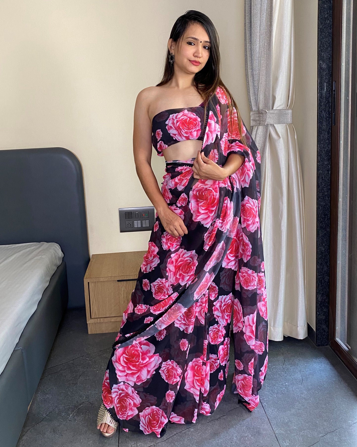 1 Min Ready to Wear Premium Floral Printed Saree