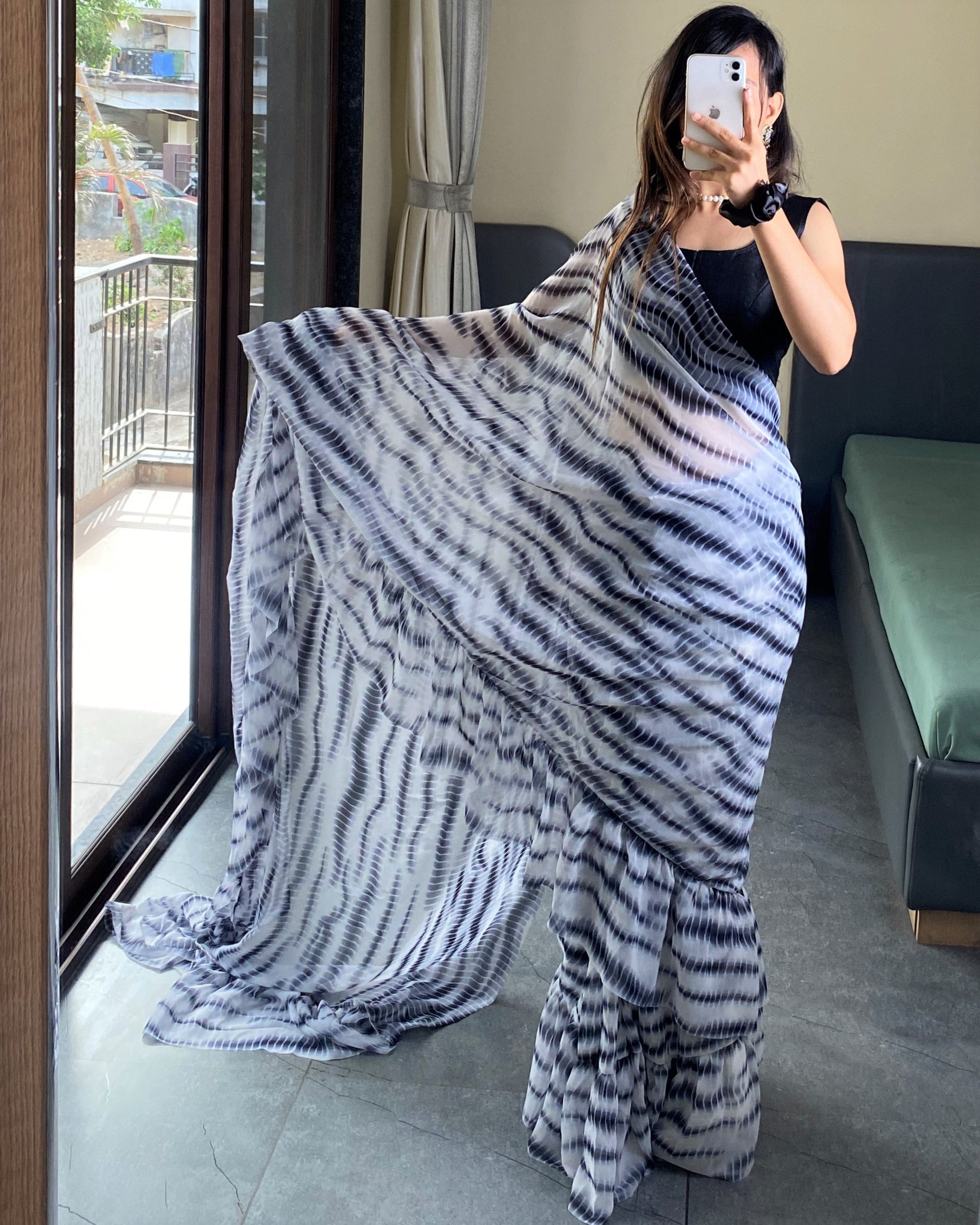1 Minutes Ready to Wear Flared Drape Saree