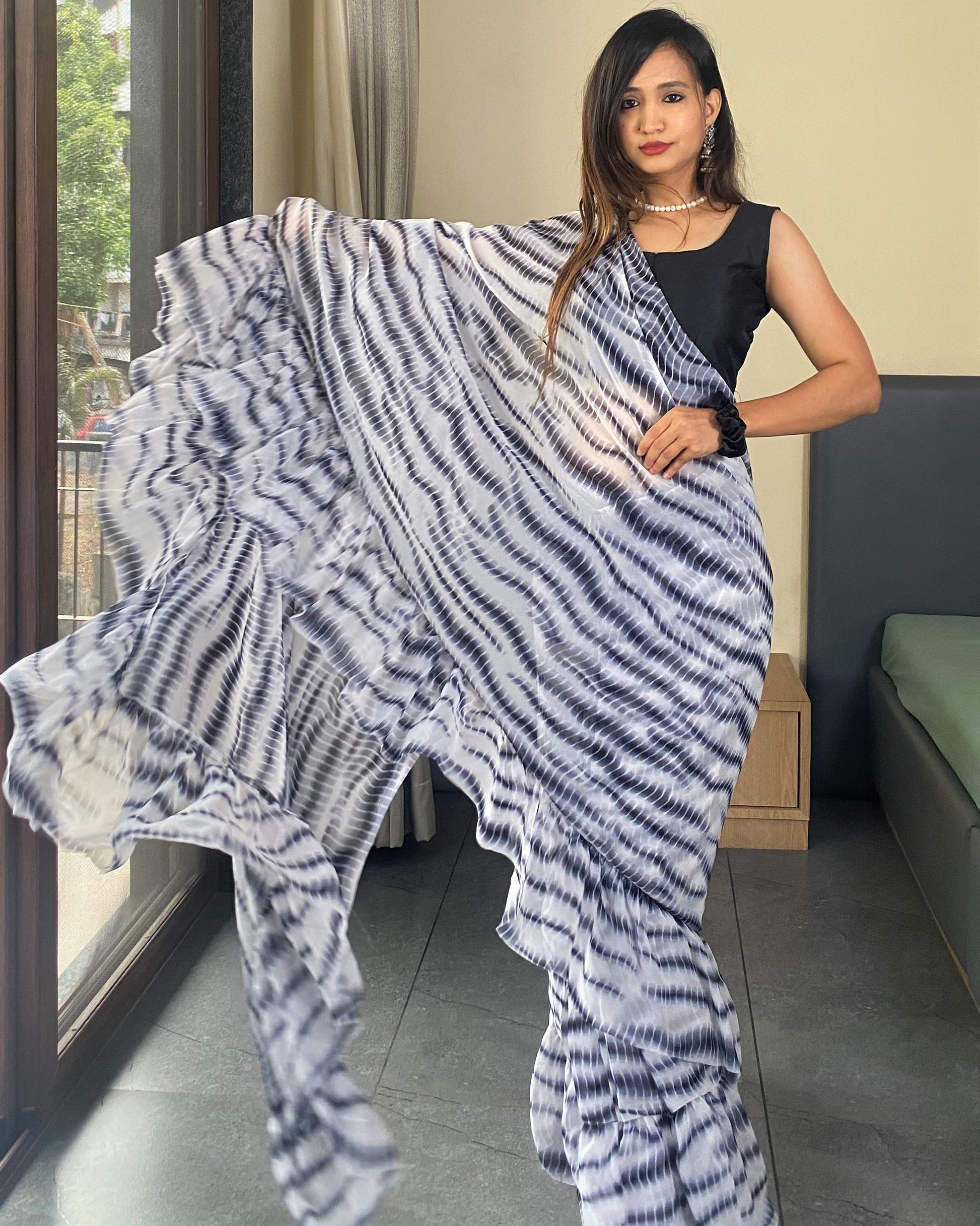 1 Minutes Ready to Wear Flared Drape Saree