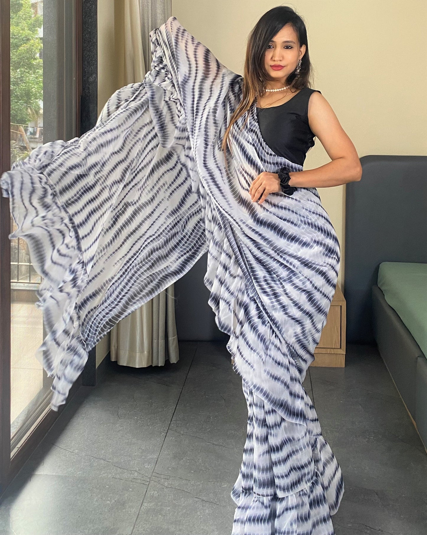 1 Minutes Ready to Wear Flared Drape Saree