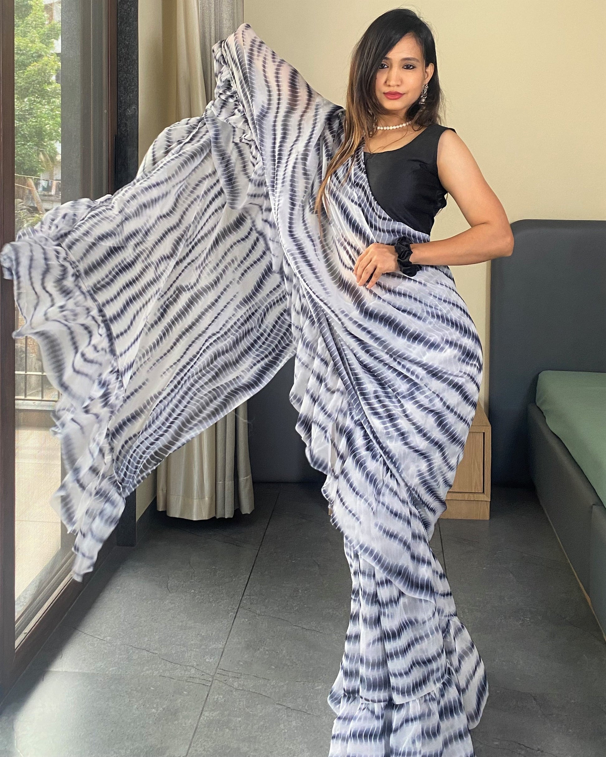 1 Minutes Ready to Wear Flared Drape Saree